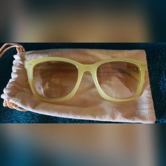 Isabel Marant sunglasses. - Picture 3 of 5